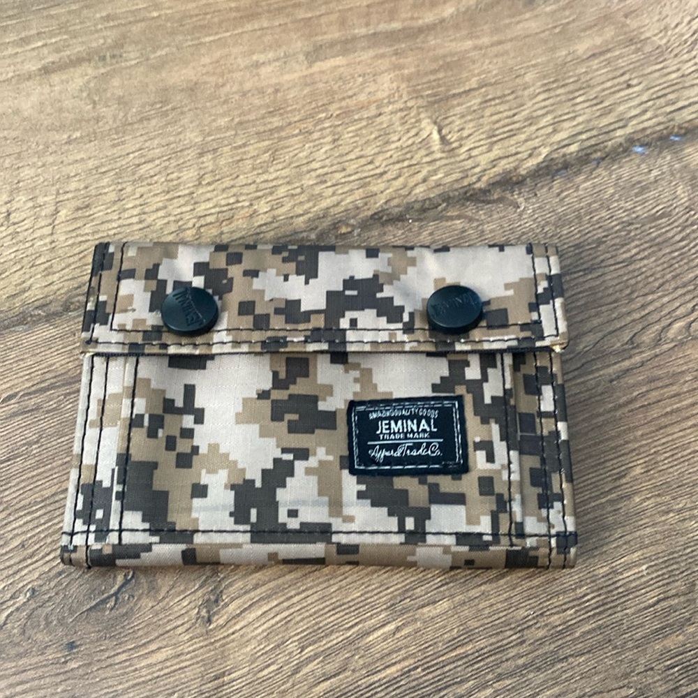 Jeminal Camo Print Wallet